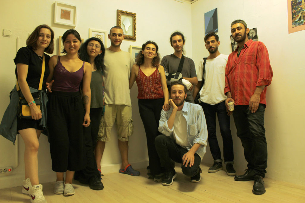 Onmetrekare Karma Sergisi